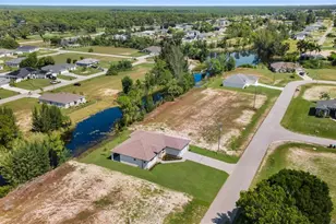 3338 NE 9th Pl, Cape Coral, FL 33909 - Photo 47