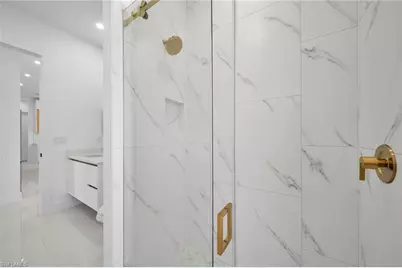 3338 NE 9th Pl, Cape Coral, FL 33909 - Photo 21