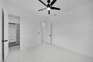 3338 NE 9th Pl, Cape Coral, FL 33909 - Photo 25