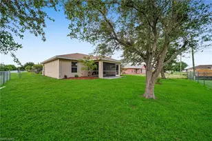 2724 SW 2nd Ave, Cape Coral, FL 33914 - Photo 31