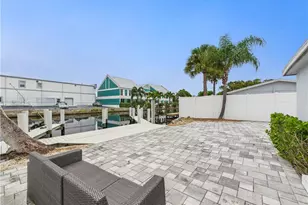 567 13th St N, Naples, FL 34102 - Photo 23