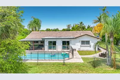 7511 42nd Dr NW, Coral Springs, FL 33065 - Photo 7