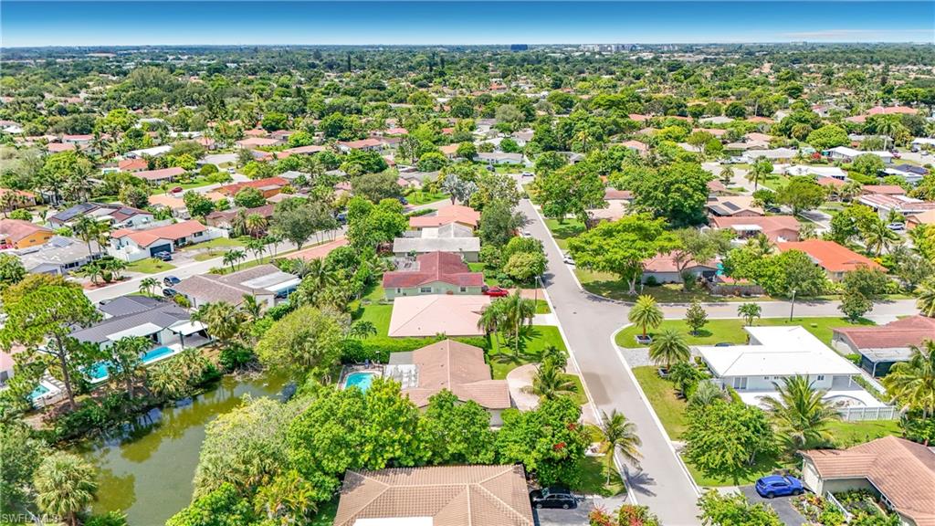 7511 42nd Dr NW - 7511 42nd Dr NW, Coral Springs, FL 33065 Luxury Property | Jose Angel Pina