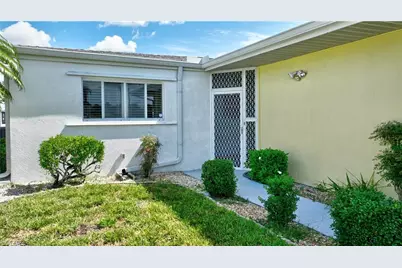 8524 Dominican Ct, Fort Myers, FL 33907 - Photo 5