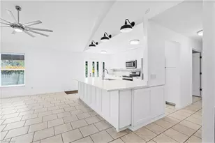 15064 Cloverdale Dr, Fort Myers, FL 33919 - Photo 13