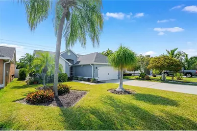 15064 Cloverdale Dr, Fort Myers, FL 33919 - Photo 5