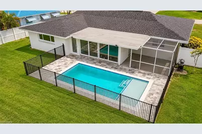 1428 Vendome Ct, Cape Coral, FL 33904 - Photo 3