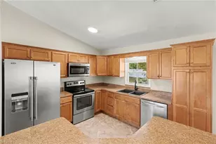 918 Gleason Pkwy, Cape Coral, FL 33914 - Photo 3