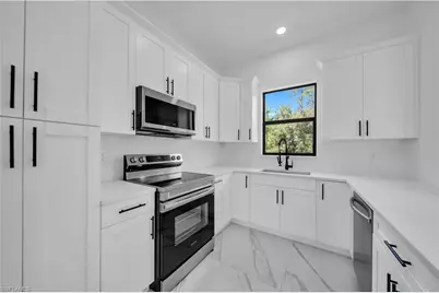 505 E 9th St, Lehigh Acres, FL 33972 - Photo 5