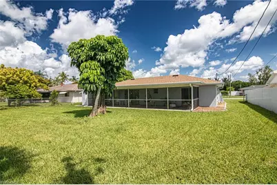 926 SE 26th Ter, Cape Coral, FL 33904 - Photo 23
