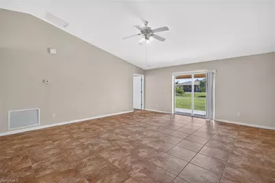 903 SE 5th Ave, Cape Coral, FL 33990 - Photo 5