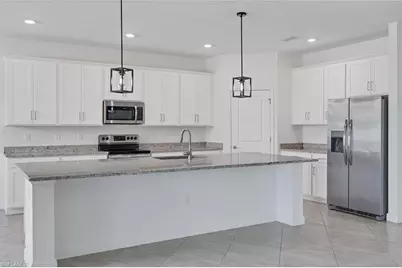 11368 Canopy Loop, Fort Myers, FL 33913 - Photo 9