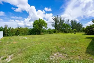 2909 NW 27th St, Cape Coral, FL 33993 - Photo 17
