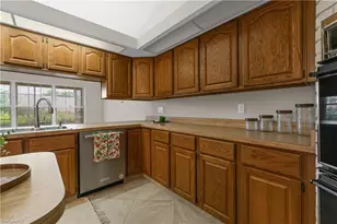 1238 N Brandywine Cir, Fort Myers, FL 33919 - Photo 17