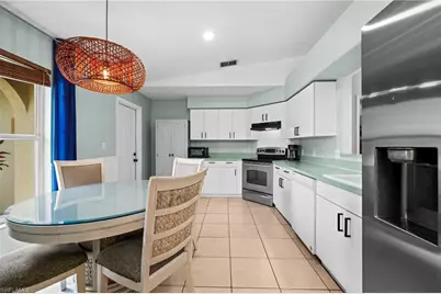 3112 SW 16th Pl, Cape Coral, FL 33914 - Photo 9
