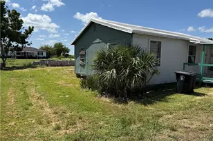 1091 Gamble St, Moore Haven, FL 33471 - Photo 7