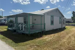 1091 Gamble St, Moore Haven, FL 33471 - Photo 3