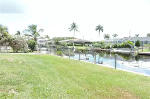 6401 Plumosa Ave, Fort Myers, FL 33908 - Photo 3