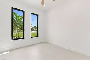 307 NE 15th St, Cape Coral, FL 33909 - Photo 19