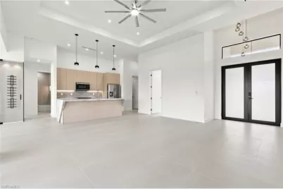307 NE 15th St, Cape Coral, FL 33909 - Photo 5