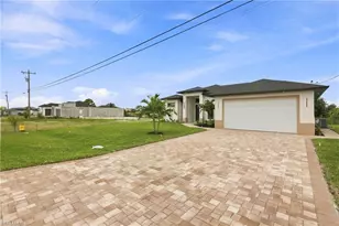 307 NE 15th St, Cape Coral, FL 33909 - Photo 3