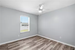 899 Ridgeway Dr, North Fort Myers, FL 33903 - Photo 19