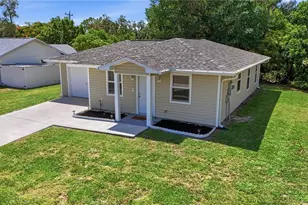 899 Ridgeway Dr, North Fort Myers, FL 33903 - Photo 3