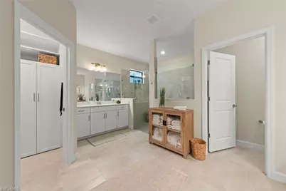 19070 Hinkley Dr, Estero, FL 33928 - Photo 23