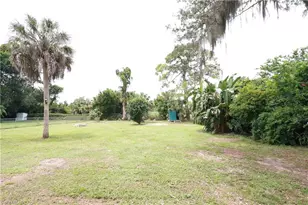20710 Sandy Ln, Estero, FL 33928 - Photo 9