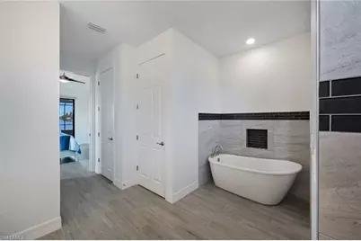 1613 NW 42nd Pl, Cape Coral, FL 33993 - Photo 27