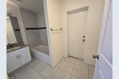 329 SW 21st Ln, Cape Coral, FL 33991 - Photo 25