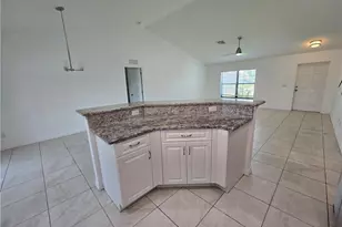 329 SW 21st Ln, Cape Coral, FL 33991 - Photo 7