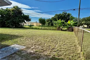 1314 Farmdale St, Lehigh Acres, FL 33936 - Photo 5