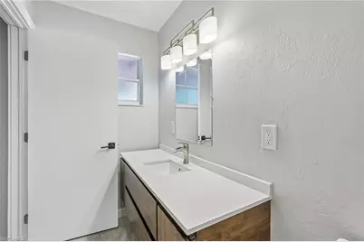51 Lagoon Dr, North Fort Myers, FL 33903 - Photo 25