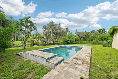51 Lagoon Dr, North Fort Myers, FL 33903 - Photo 31