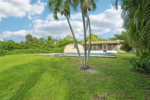 51 Lagoon Dr, North Fort Myers, FL 33903 - Photo 35