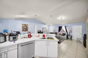 3203 36th St SW, Lehigh Acres, FL 33976 - Photo 9