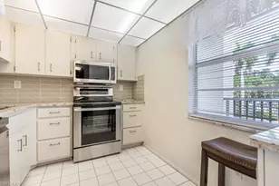 1828 Pine Valley Dr, Fort Myers, FL 33907 - Photo 9