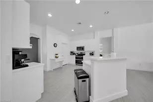 11142 Lakeland Cir, Fort Myers, FL 33913 - Photo 31