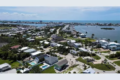 915 North St, Fort Myers Beach, FL 33931 - Photo 33