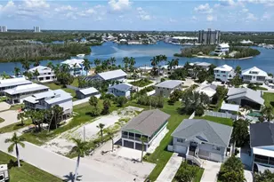 915 North St, Fort Myers Beach, FL 33931 - Photo 39