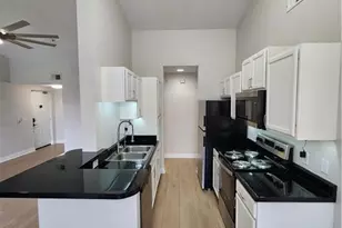 7935 Preserve Cir, Naples, FL 34119 - Photo 11