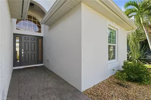 8631 Lake Front Ct, Punta Gorda, FL 33950 - Photo 5