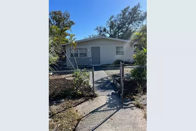 2640 Saint Charles St, Fort Myers, FL 33916 - Photo 1