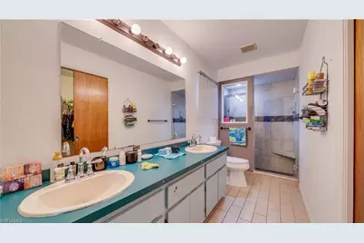 3609 SE 2nd Pl, Cape Coral, FL 33904 - Photo 21