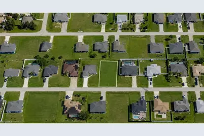 945 NW 7th Pl, Cape Coral, FL 33993 - Photo 1