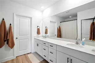 17765 Paradiso Wy, North Fort Myers, FL 33917 - Photo 21