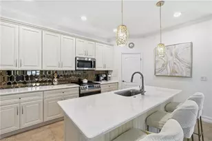 2390 Heydon Cir E, Naples, FL 34120 - Photo 11
