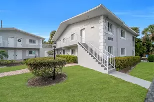 8071 Country Rd, Fort Myers, FL 33919 - Photo 3