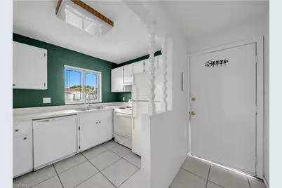 8071 Country Rd #206, Fort Myers, FL 33919 - Photo 11